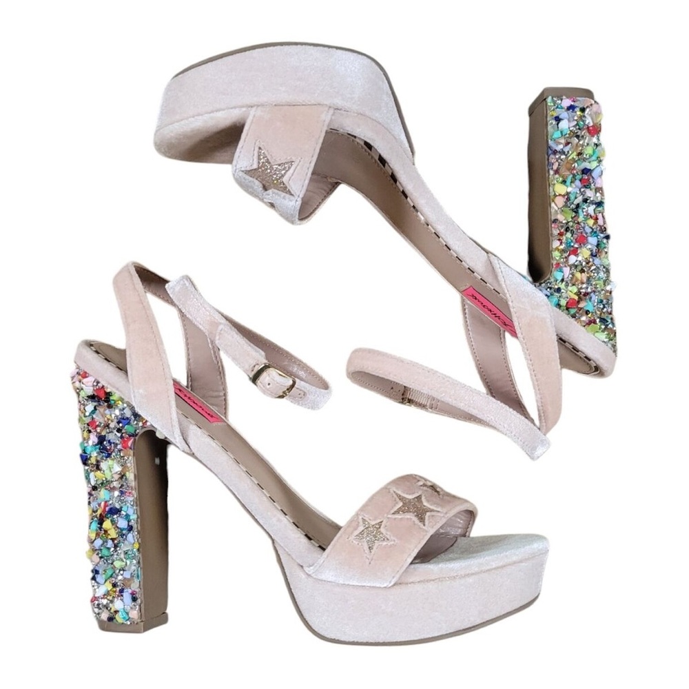 Betsey Johnson Platform Light Pink/beige velvet Crystal encrusted heels 7m